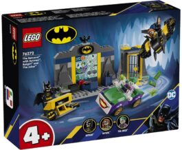 76272 – The Batcave™ with Batman™, Batgirl™ and The Joker™